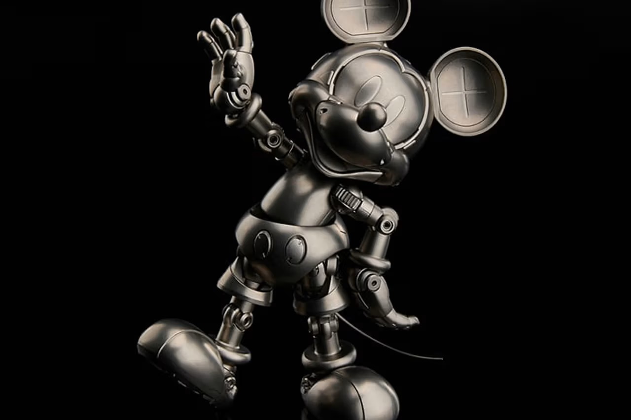 ฟิกเกอร์ Mickey Mouse 100 ปี ผลิตจากไทเทเนียมแท้ ราคาเฉียด 7 หมื่น!