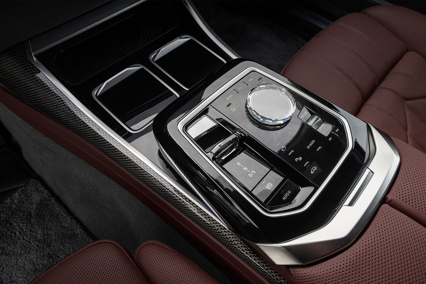 bmw-7-series-2023-images-offi_7