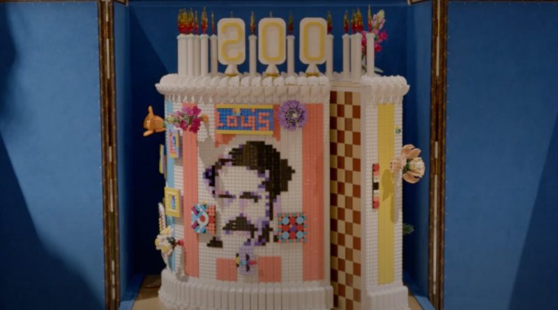 Louis Vuitton ร่วมกับ LEGO สร้างเค้กวันเกิดฉลองให้กับผู้ก่อตั้งแบรนด์
