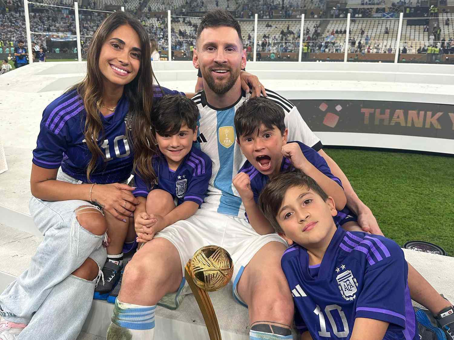 lionel-messi-background-Family