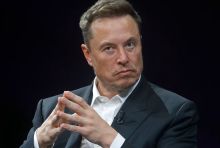 มูลค่าของ X ลดลงไม่ถึงครึ่งหนึ่งที่ Elon Musk ซื้อกิจการมา