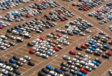 ยอดขายรถยนต์ใหม่ในสหรัฐฯ ตกต่ำในรอบหลายปี