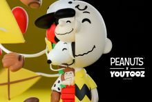 Youtooz เปิดตัวฟิกเกอร์ใหม่ Charlie Brown จาก Peanuts ในร่างผ่าครึ่งซีก